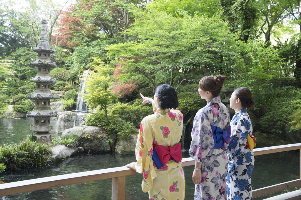 Suimeikan Gero Exterior photo Yukata