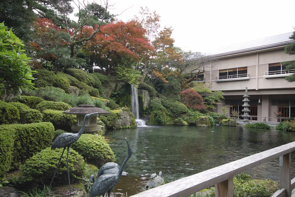 Suimeikan Gero Exterior photo The garden of the museum