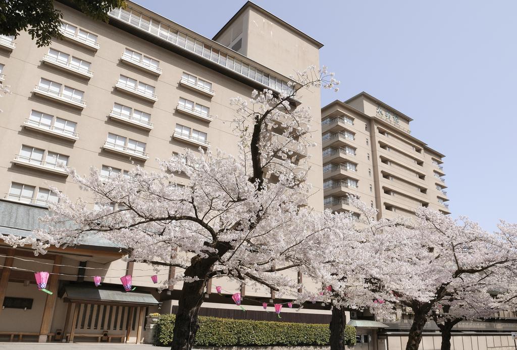 Suimeikan Gero Exterior photo The main building