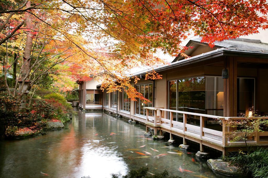 Suimeikan Gero Exterior photo A traditional Japanese onsen