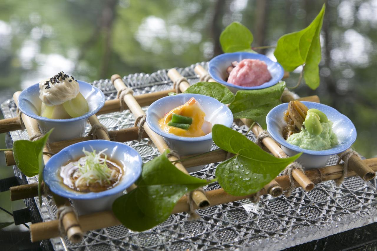 Suimeikan Gero Exterior photo A selection of Chinese desserts